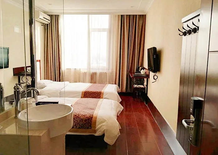 Beijing Gongmei Blue Peacock Business Hotel
